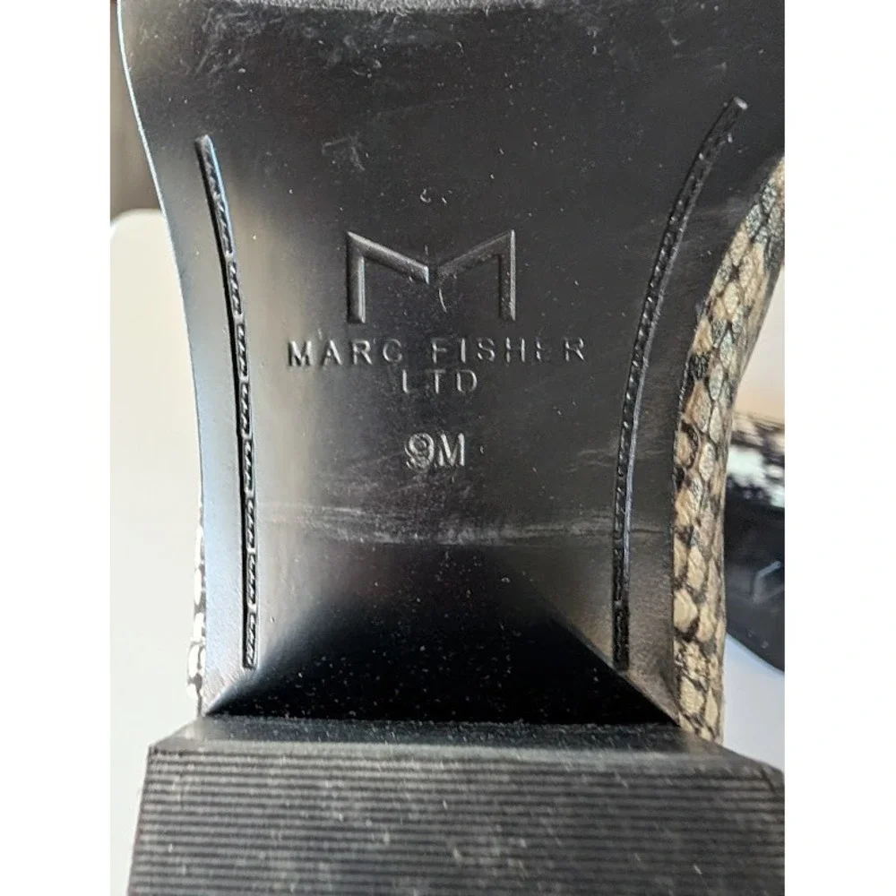 Marc Fisher Vivica Snake Print Pointed Toe Chelsea Boots Women Size 9M